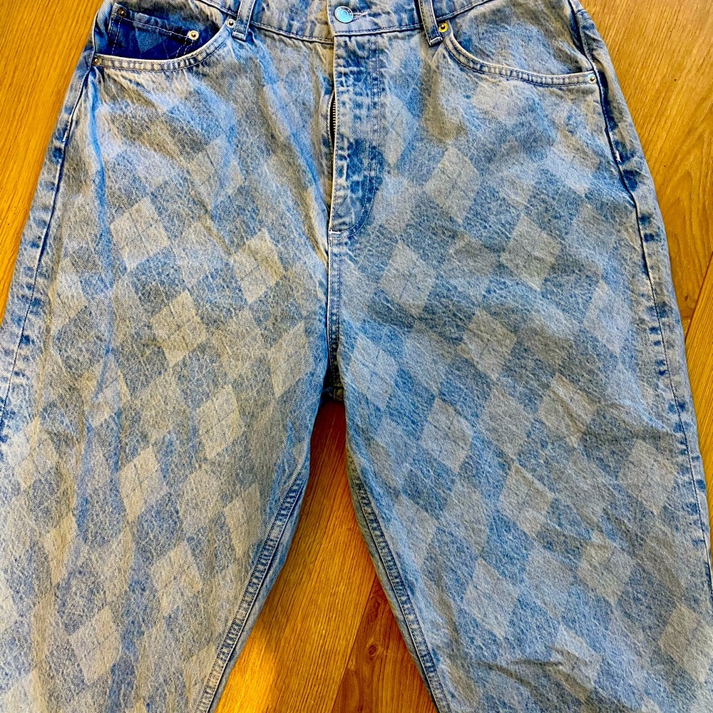 Really Cool Jeans with diamond patterns